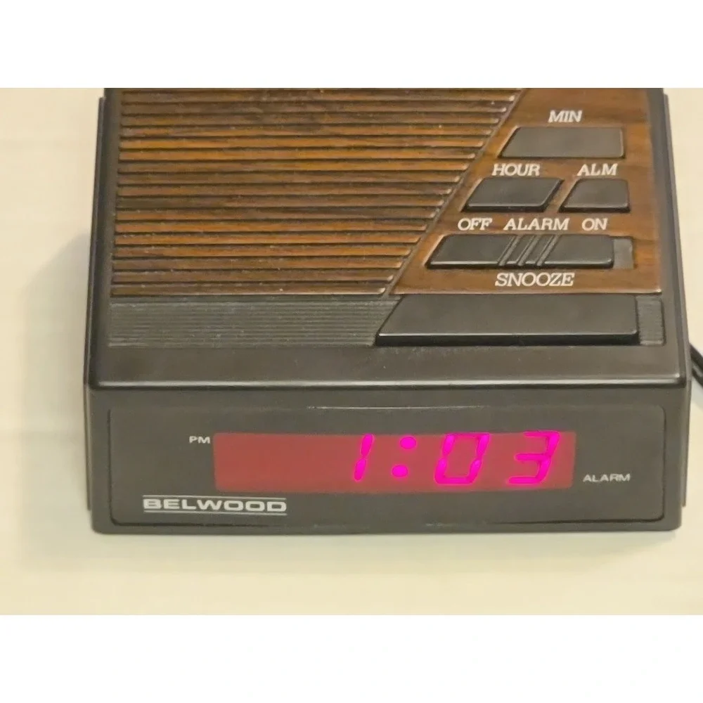 Vtg Belwood Digital Alarm Clock 1934‎ Faux Wood Grain Retro 80s Tested Works